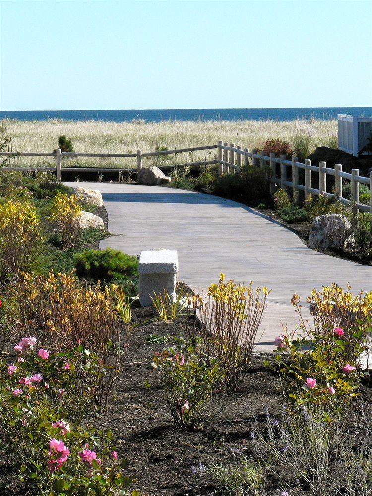 Lighthouse Suites At Pine Point Scarborough Exterior photo