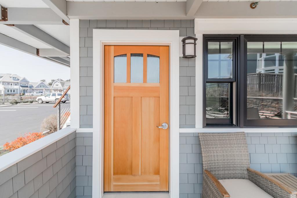 Lighthouse Suites At Pine Point Scarborough Exterior photo